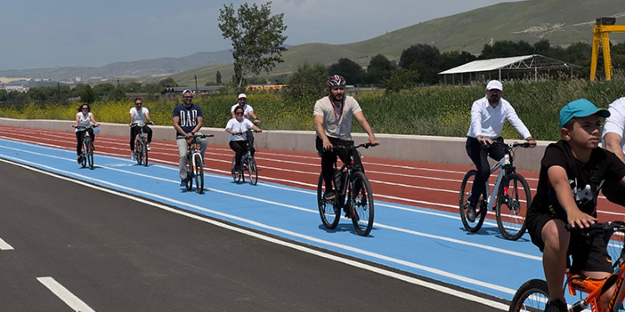 Sincan Park'ta pedallar çevrildi