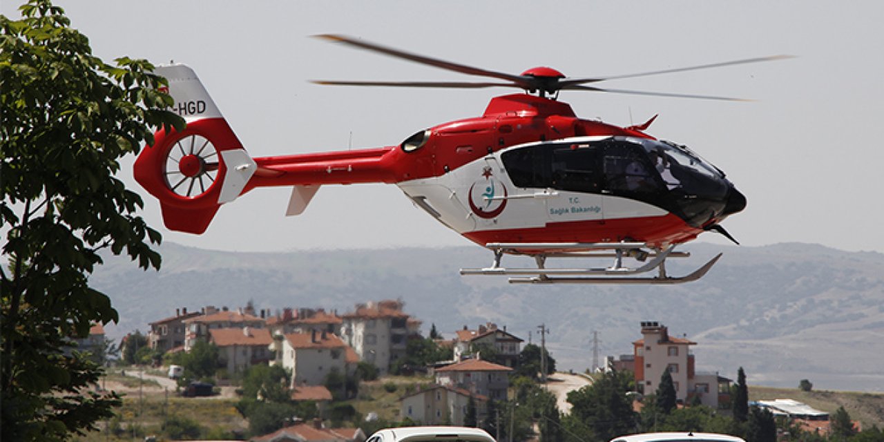 Ankara'da ambulans helikopter  kalp krizi geçiren hasta için havalandı