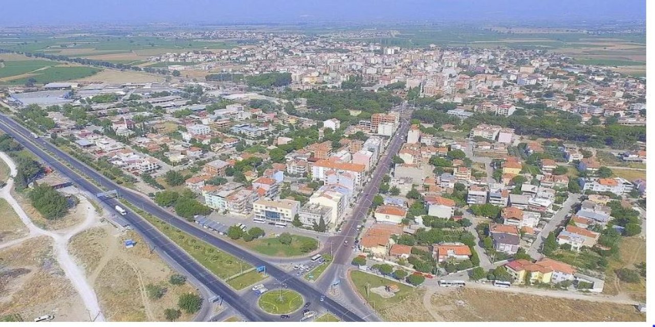 Manisa'nın en sıcak ilçesi! Yaşayanlara ücret ödenmeli...