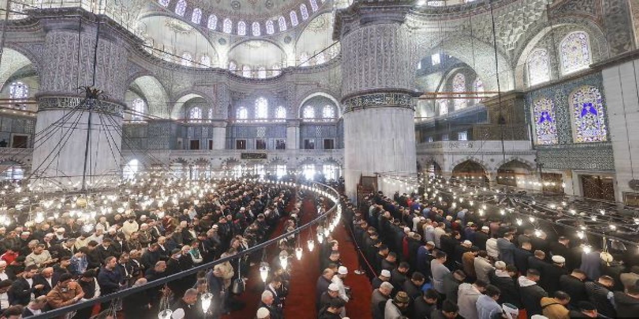 İzmir ve ilçelerinde Kurban Bayramı namazı saat kaçta kılınacak?