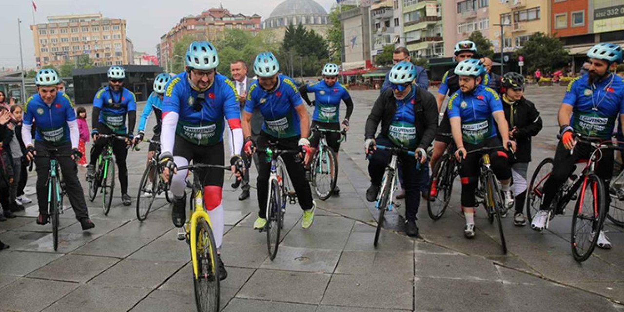 Bisikletçiler Ankara'ya geliyor: 400 koli ürün hediye edilecek