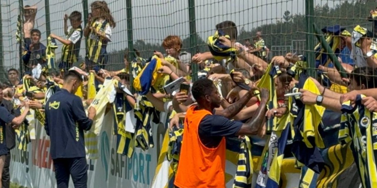 Fenerbahçe’ye sevgi seli: Sabahın ilk saatlerinde gittiler