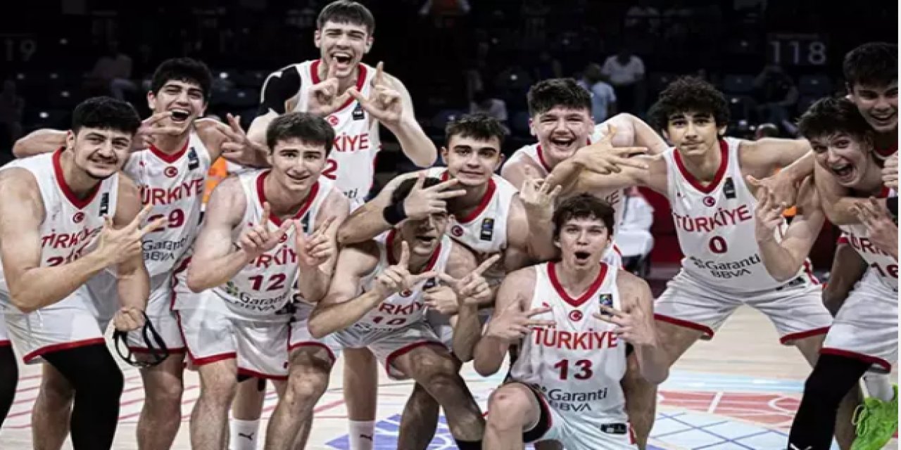 17 Yaş Altı Erkek Basketbol Milli Takımı dünya üçüncüsü