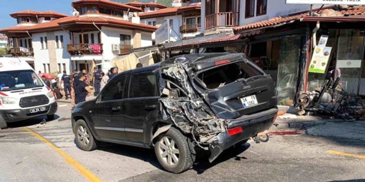 Muğla'da felaket: Turist taşıyan otobüsün freni patladı, ölüler var!