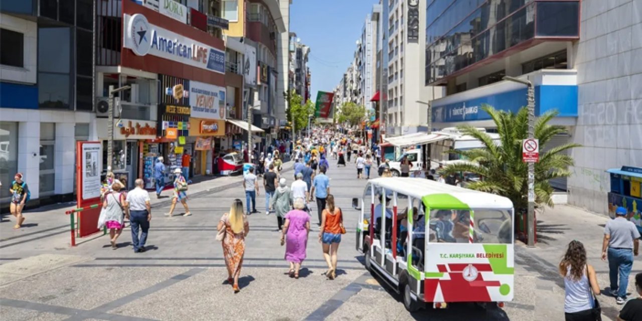 Karşıyaka'ya gece pazarı müjdesi: Çarşı'ya çok yakışacak