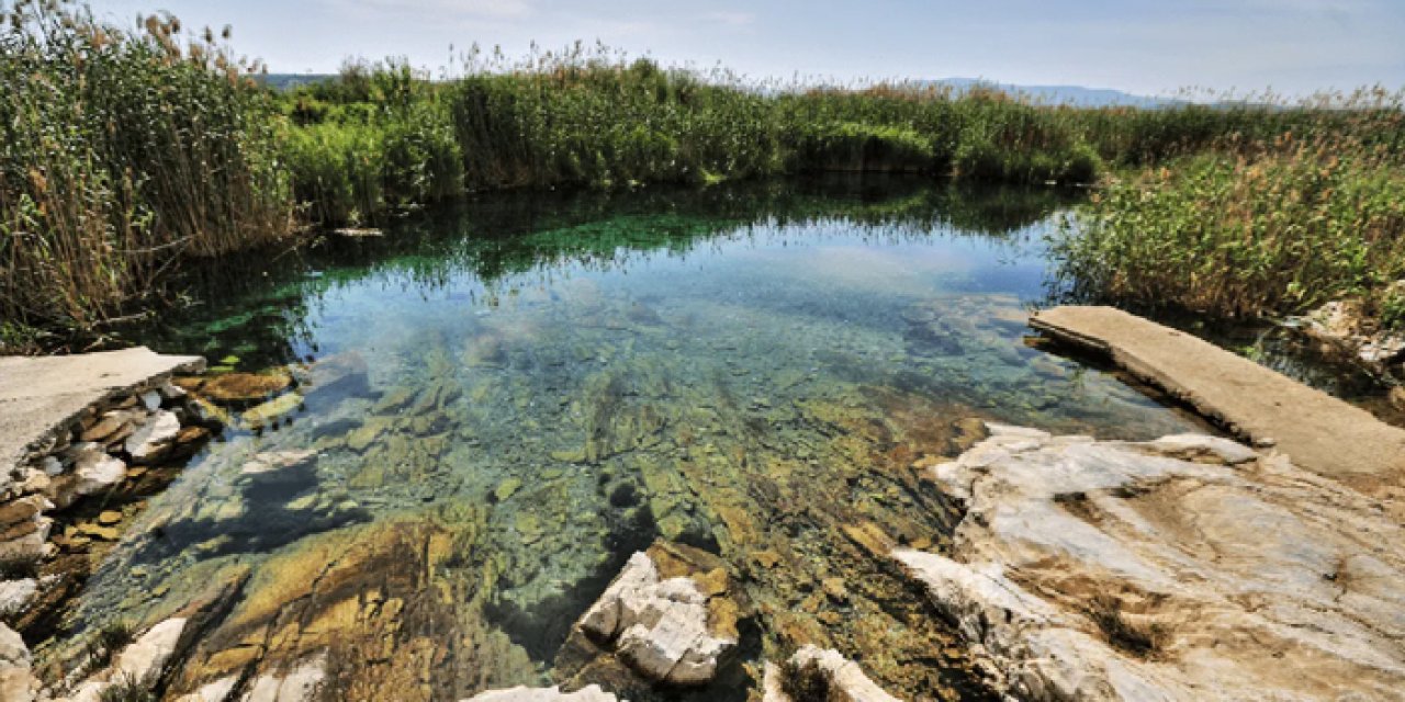 İzmir'in cennet gölü: Suyu cilde iyi geliyor