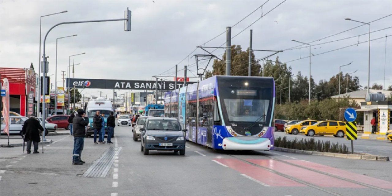 İzmir'in öteki yakasına müjde: Tramvay hatlarında aktarmasız ulaşım dönemi