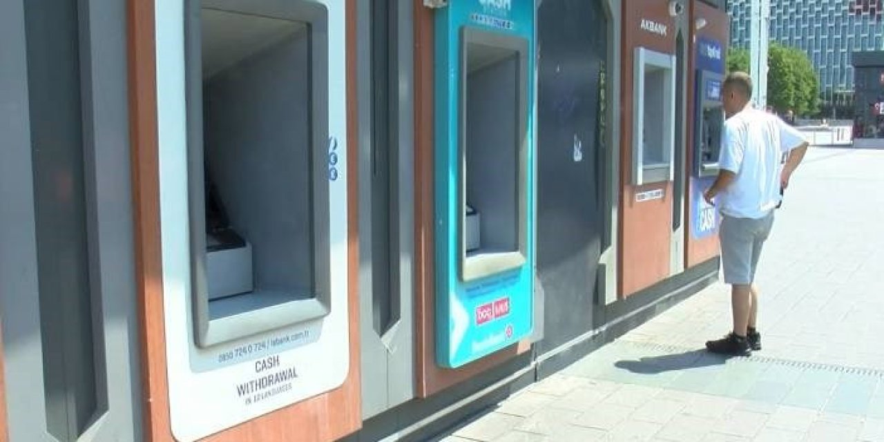 Yazılım sorunu ATM'leri etkiledi: Vatandaşlar mağdur!