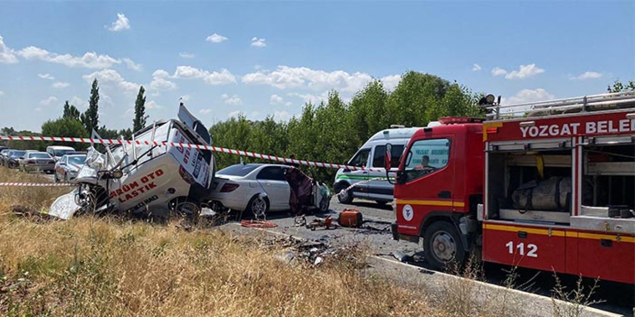 Yozgat'ta feci kaza: 3 ölü, 1 yaralı