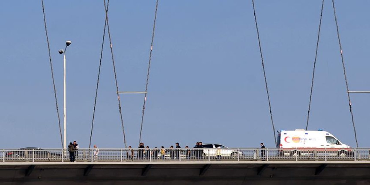 15 Temmuz Şehitler Köprüsü'nde canına kıymak istedi