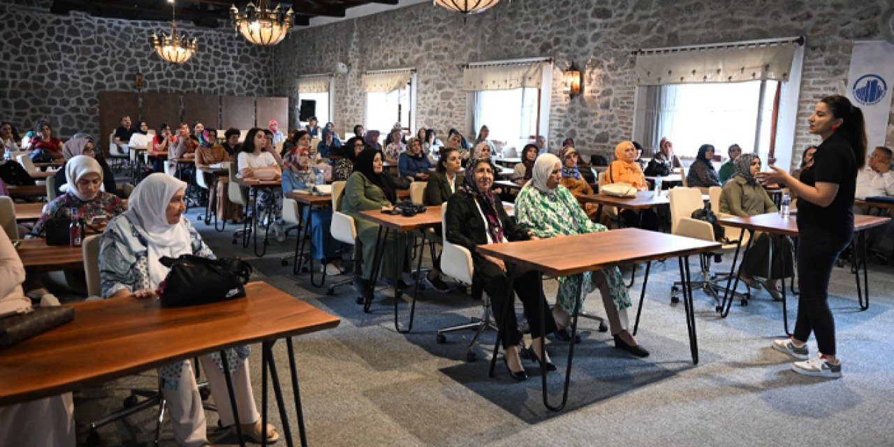 Altındağ bilinçli aile konulu seminerde buluştu