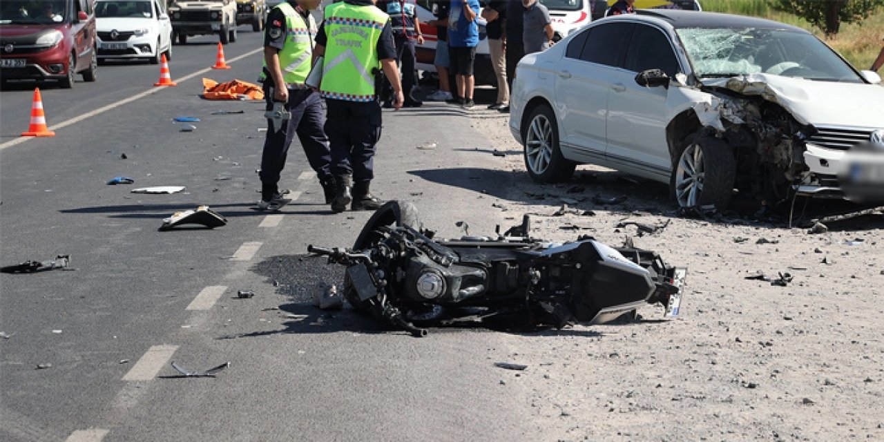 Otomobil ile motosiklet kafa kafaya girdi: 1 ölü