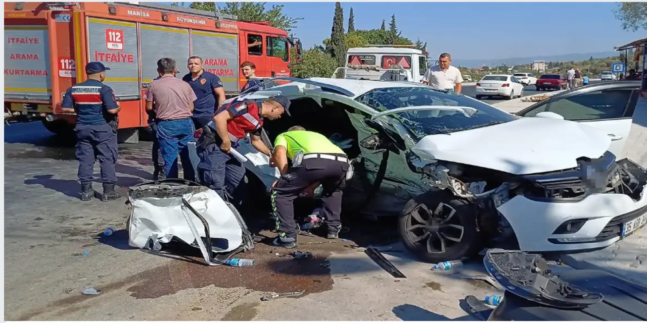 Manisa Şehzadeler'de ölümlü trafik kazası