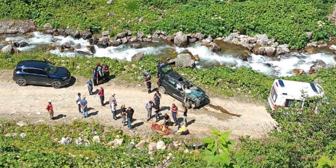 Rize'de cip uçuruma yuvarlandı: 2 ölü, 3 yaralı