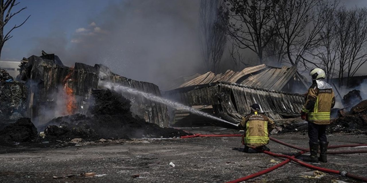 Ankara'da geri dönüşüm fabrikasında yangın