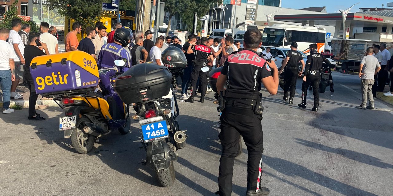 'Yol verme' tartışmasında darbedilen motokurye, iki kardeşi bıçakladı