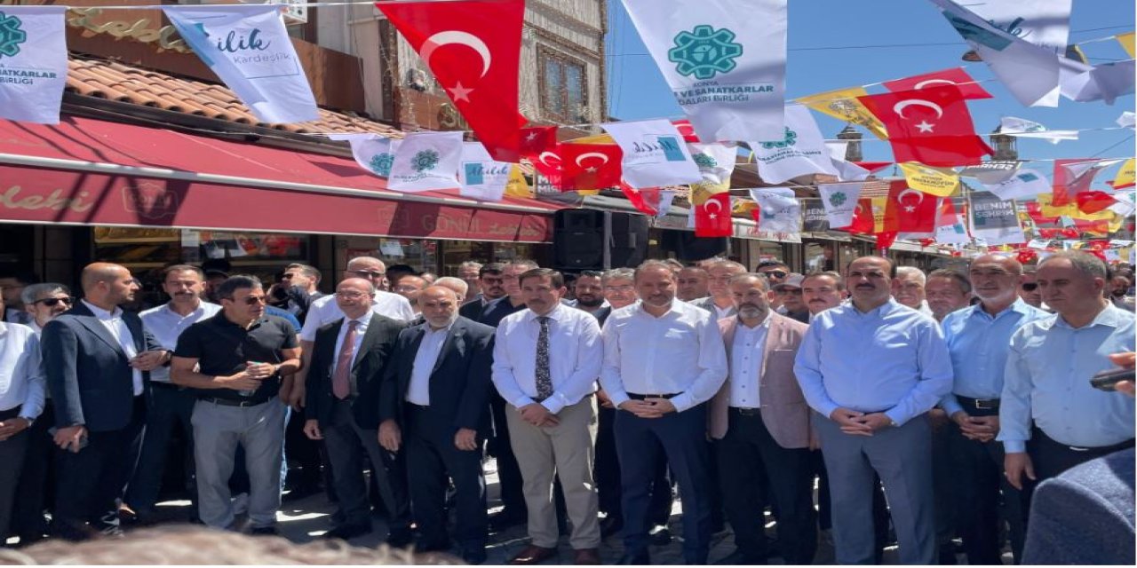 Konya'da büyük coşku başladı! İndirimler üç gün devam edecek!