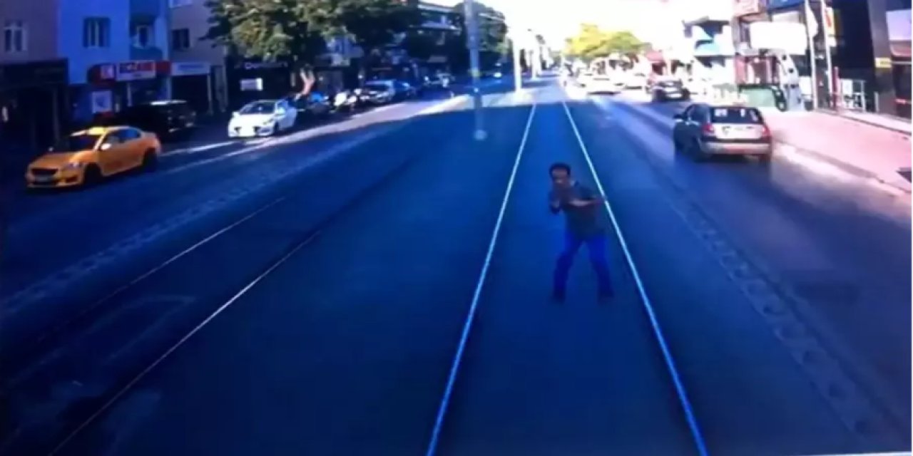 İzmit'te Tramvay Kazası: Bir Kişi Hayatını Kaybetti