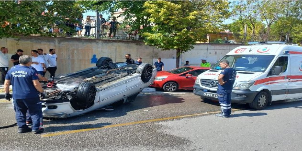 Manisa’da park halindeki araca çarpıp takla atan sürücü alkollü çıktı!