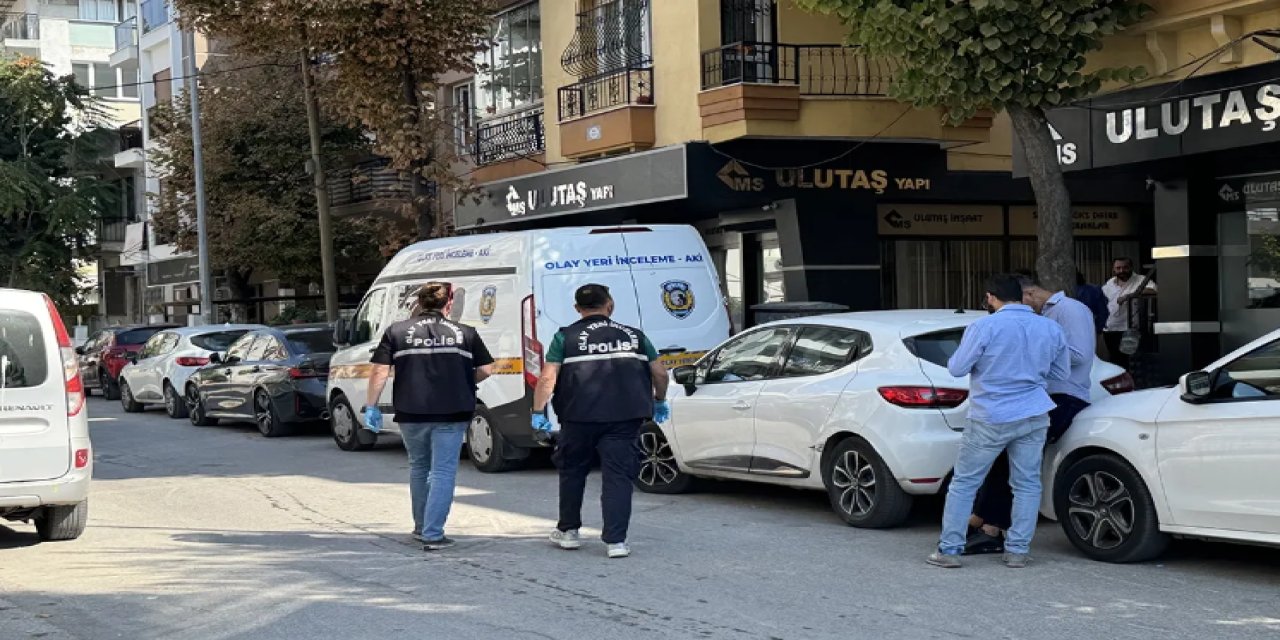 İzmir Buca'da bıçaklı kavga: 1 kişi öldü