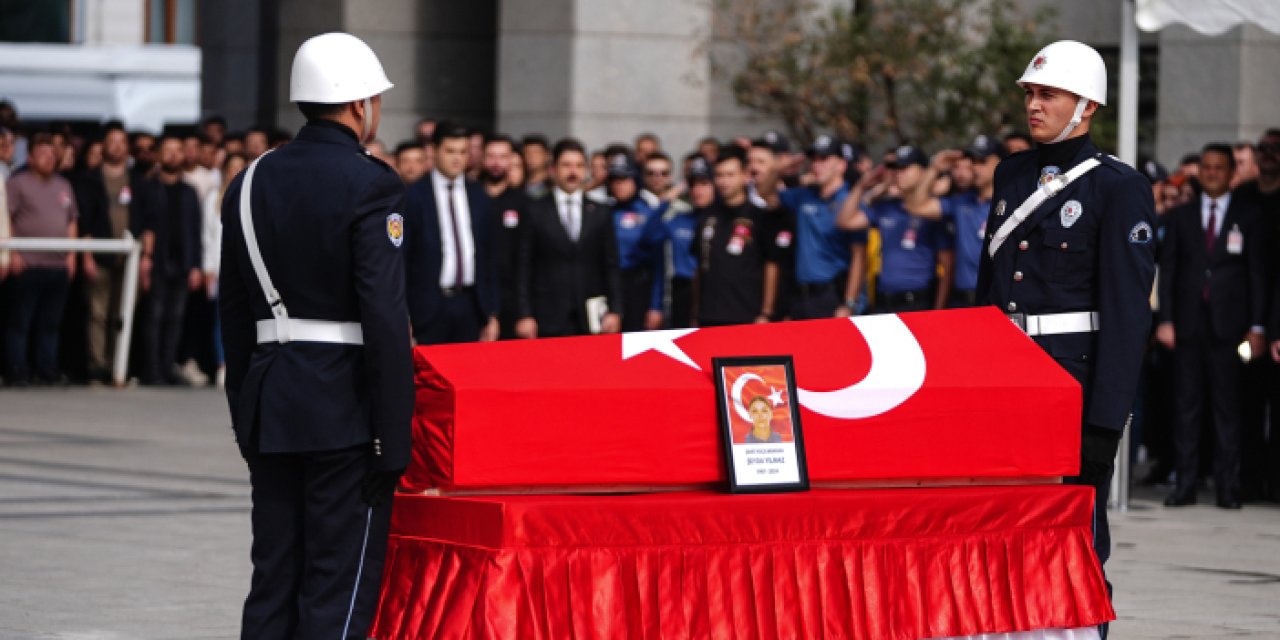 Şehit polis memuru için İstanbul'da cenaze töreni düzenlendi