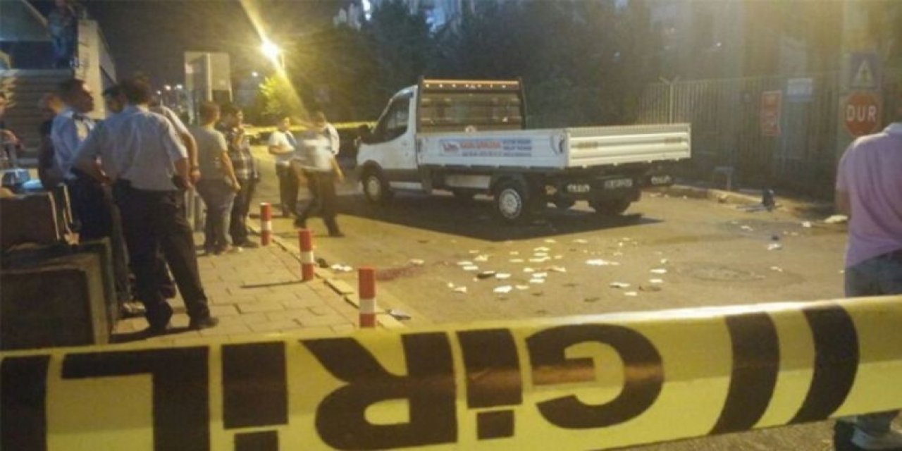 İzmir Gaziemir'de Kavga: 1 Kişi Ağır Yaralandı