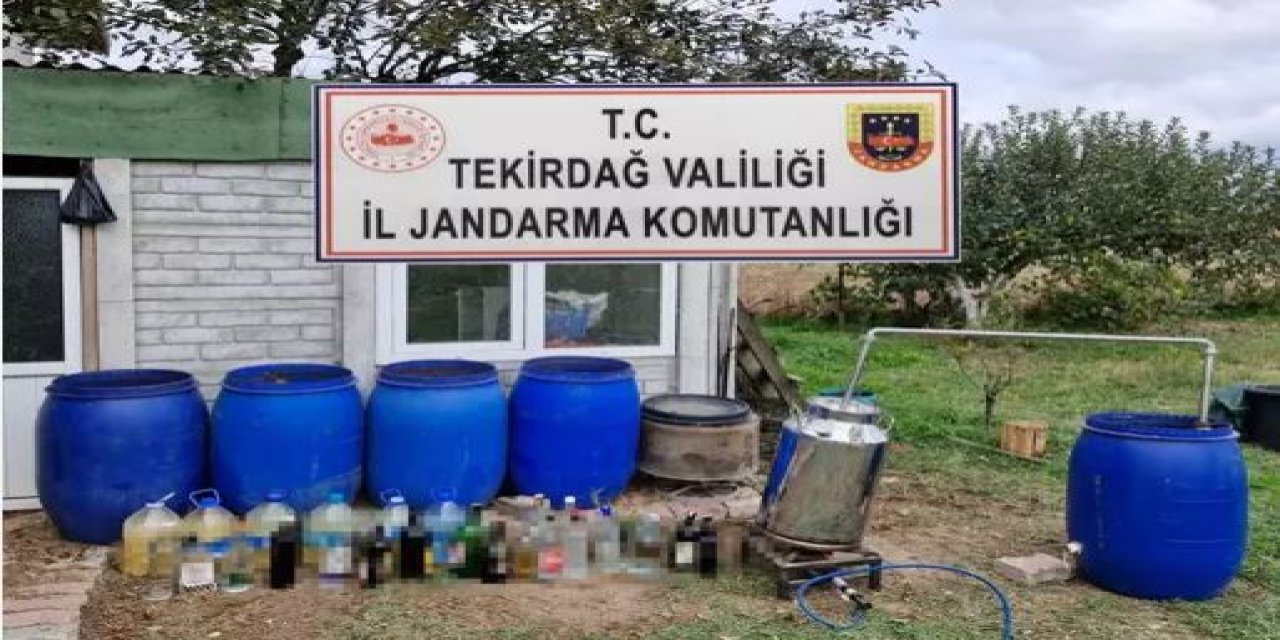 Tekirdağ'da bağ evinde 558 litre sahte içki ele geçirildi