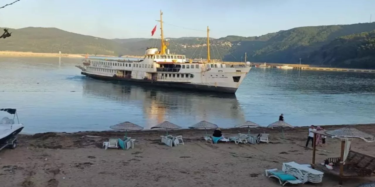 Amasra'da Restoran Vapuru Karaya Oturdu