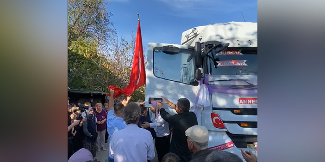 Edirne'de TIR'la gelin alma töreni dikkat çekti