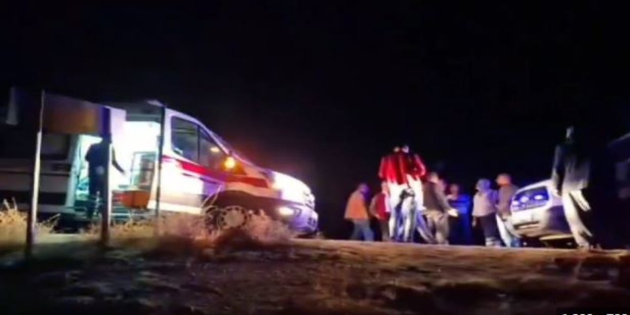 Tunceli'de Şarampole Uçan Araçta 3 Yaralı