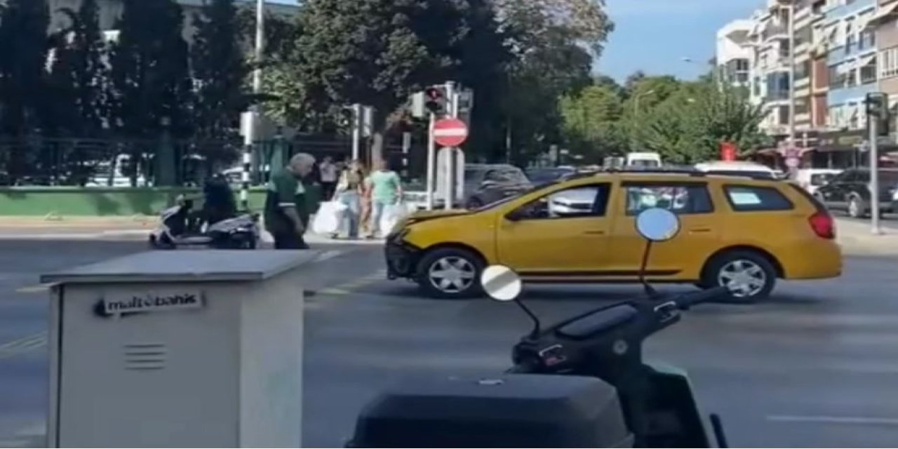 Konak'ta taksi kazası: Trafik kilitlendi