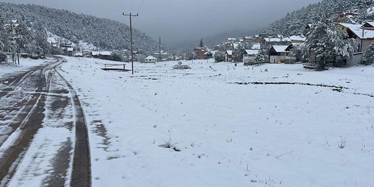 Karla mücadele erken başladı: 21 yol ulaşıma kapandı