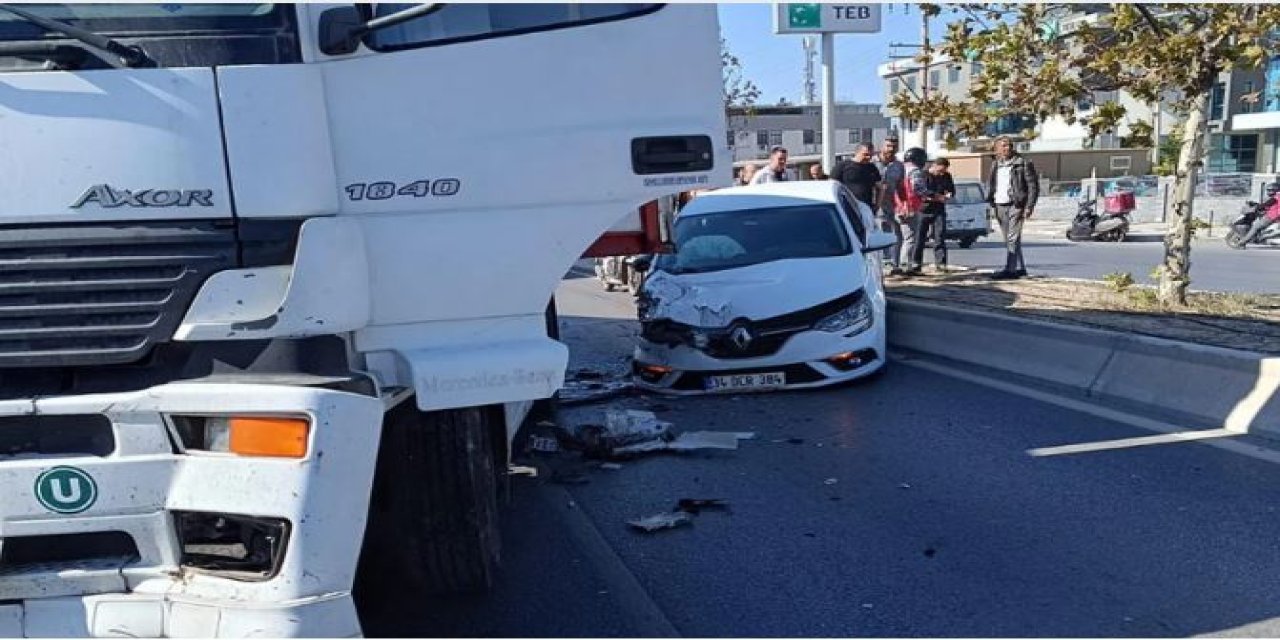 İzmir Bornova'da feci kaza: Motosiklet sürücüsü ağır yaralı!