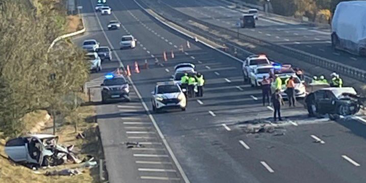 Ankara-Eskişehir yolunda feci kaza: 3 ölü, 2 yaralı