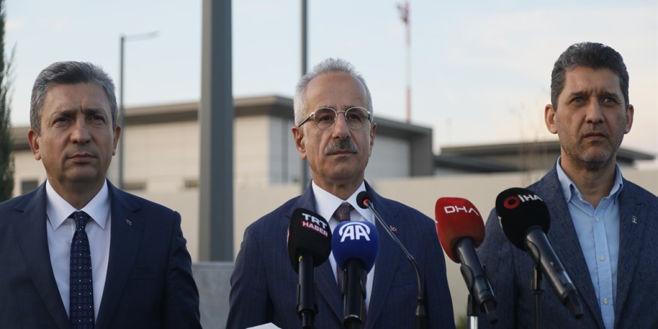 Bakan Uraloğlu: 2025 sonunda 250 milyon hava yolu yolcusu öngörüyoruz