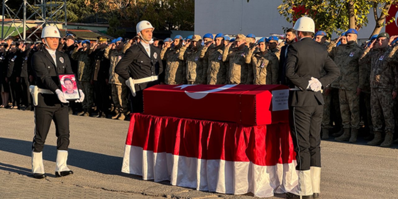 Şehit polis için cenaze töreni