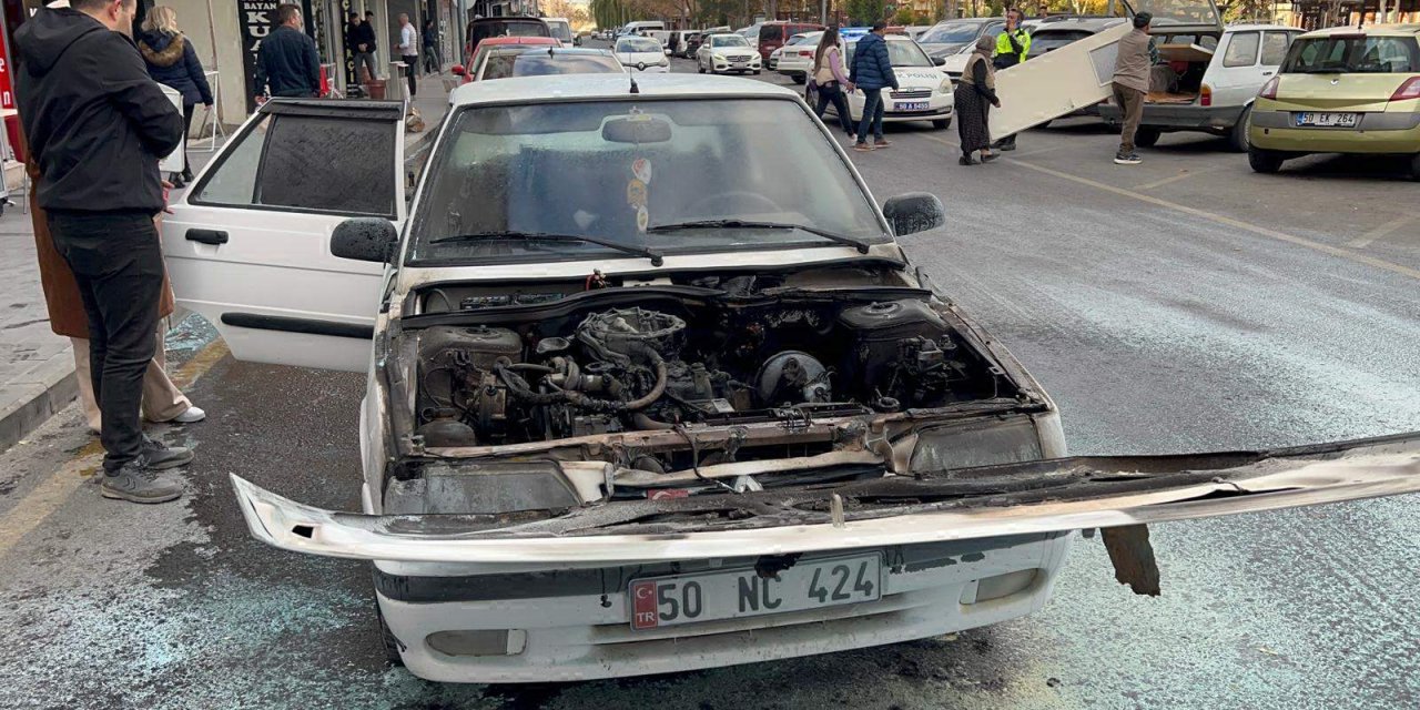 Nevşehir'de park halindeki otomobilde yangın