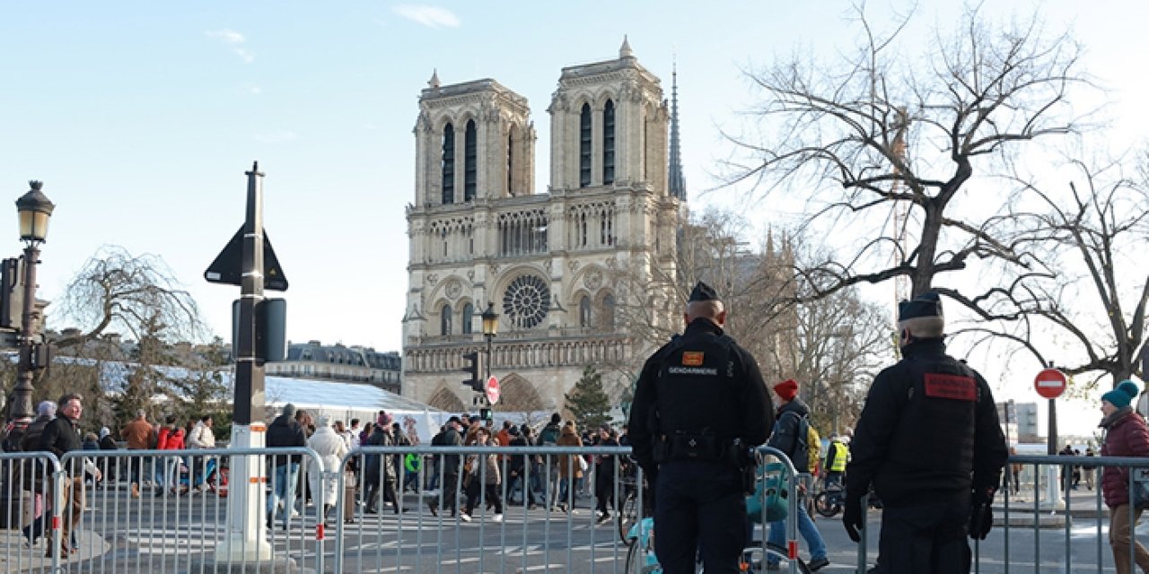 Notre Dame Katedrali 5 yıl sonra ziyarete açılıyor