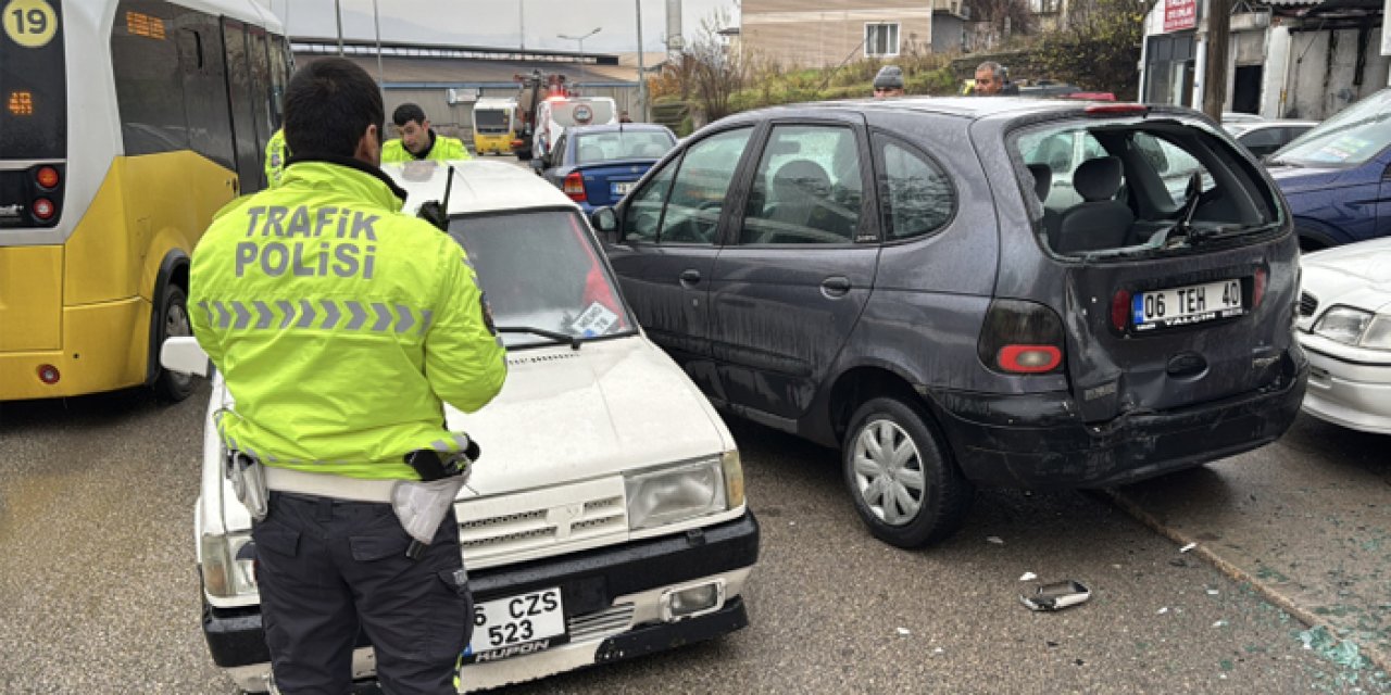 Polis ‘dur’ dedi: Sürücü dinlemeyip kaza yaptı