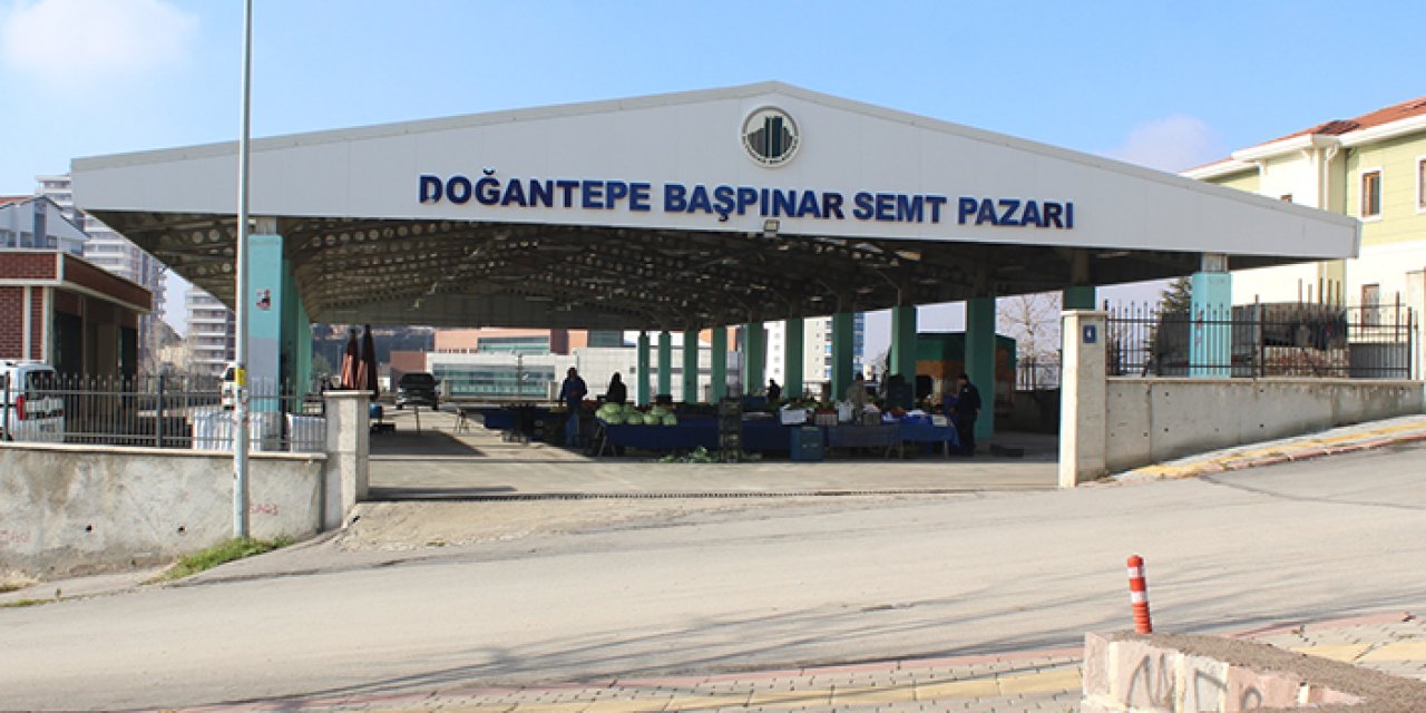 Doğantepe'de esnaf pazarda tezgah açmıyor: İn cin top oynuyor