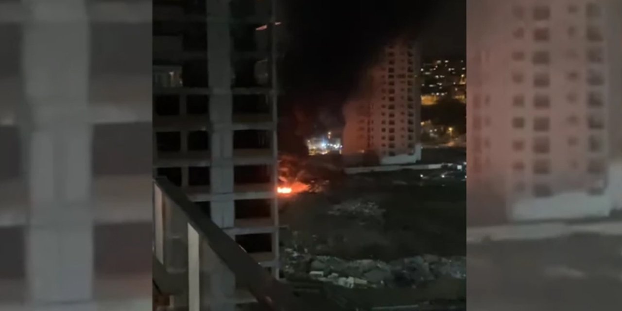 İzmir Karşıyaka’da atık yangını: Duman mahalleyi sardı!