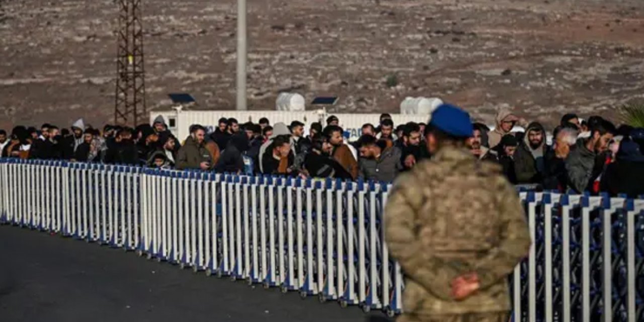 Suriyelilerin ülkelerine dönüşü devam ediyor