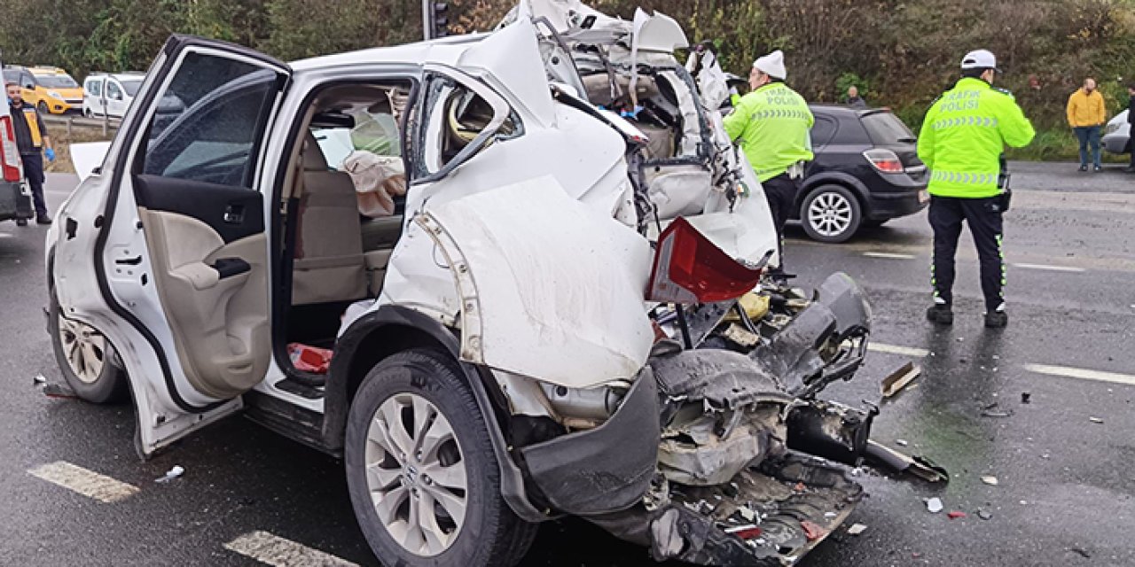 Ordu'da 3 araç birbirine girdi: 6 yaralı