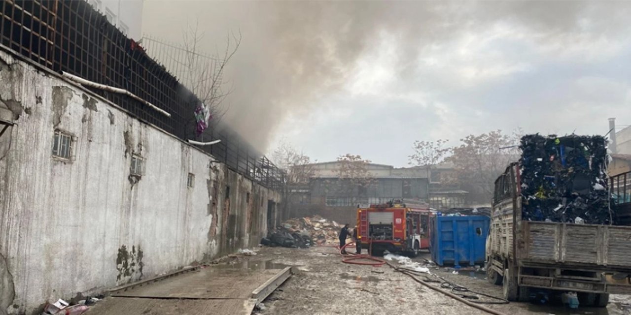 Ankara'da 4 katlı atık deposunda yangın