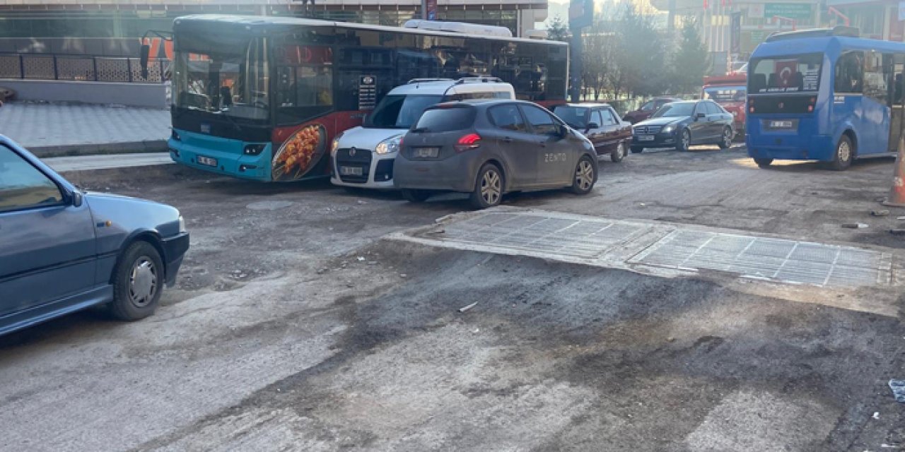 Mamak'ta bitmeyen yol çilesi: Trafik sorunu daha da arttı