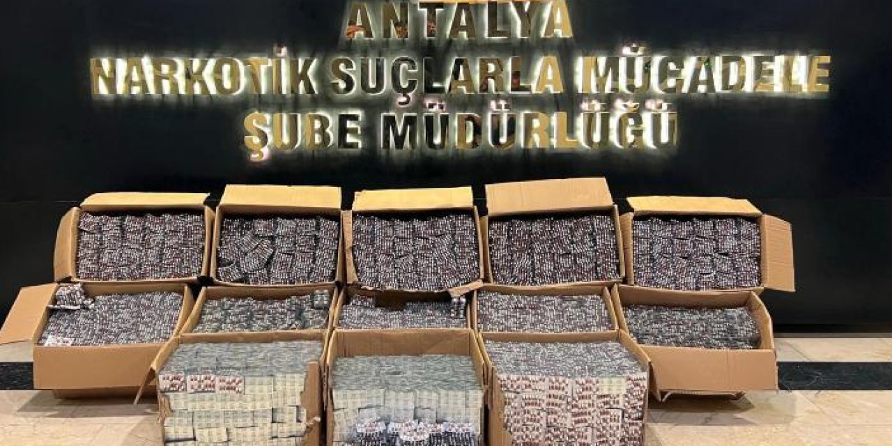 Antalya'da uyuşturucu operasyonunda 235 bin sentetik ecza ele geçirildi