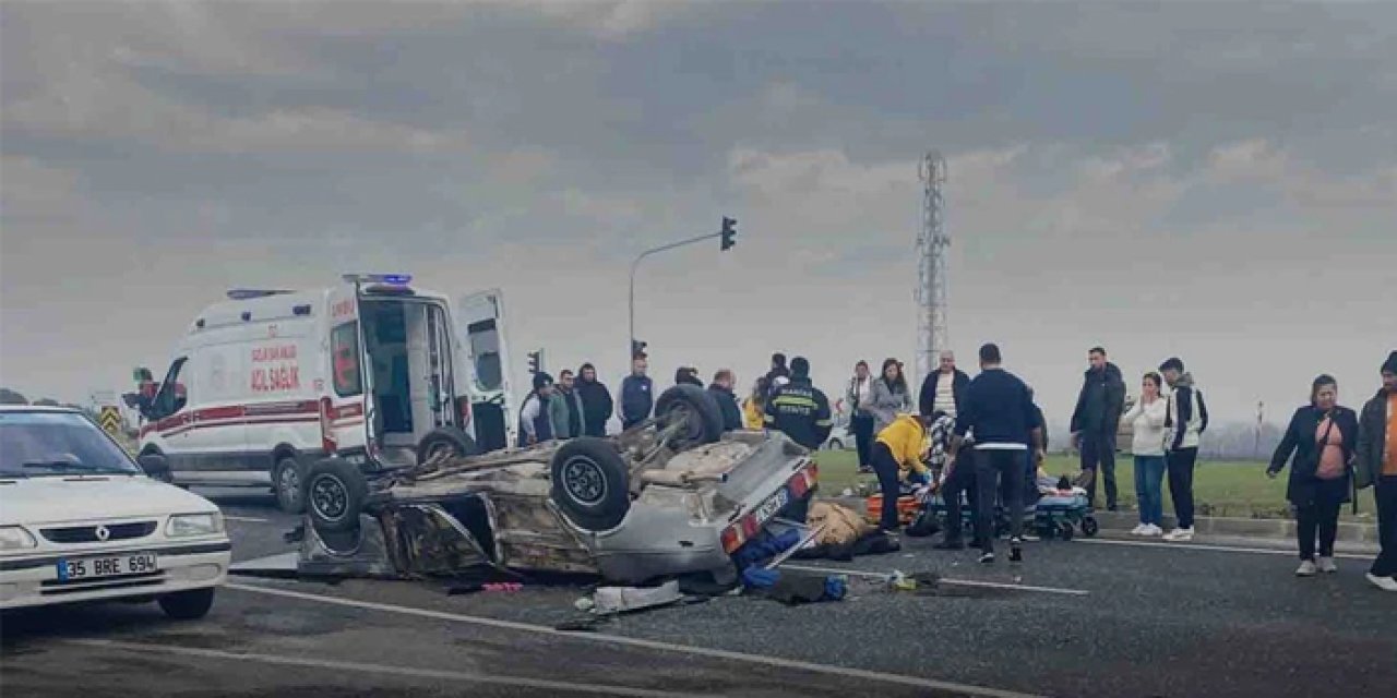 Manisa’da Çarpışan Minibüs ve Otomobil Devrildi, 3 Yaralı