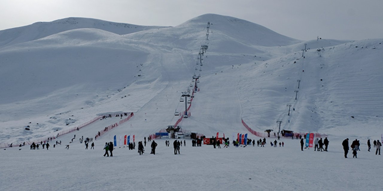 Hesarek Kayak Merkezi’nde sezon açıldı