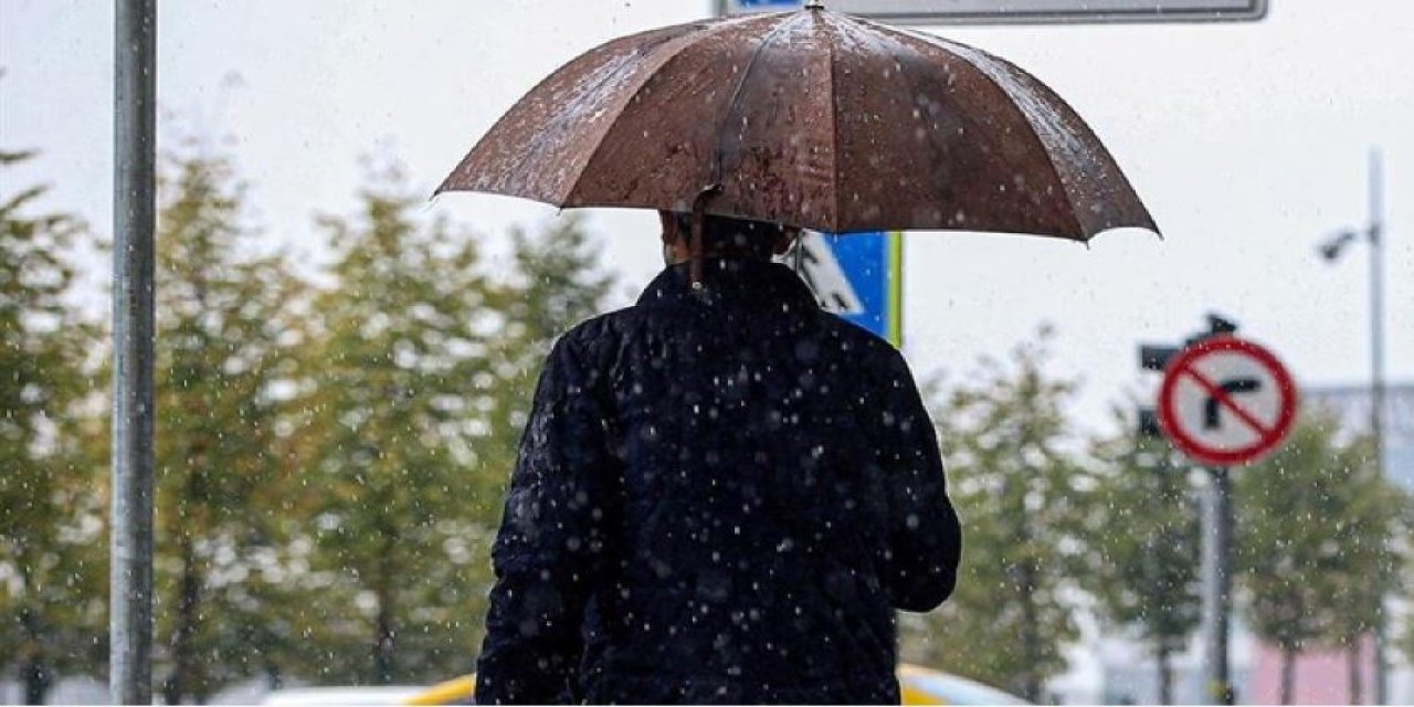 Yağışlı Sistem Türkiye'ye Geri Dönüyor: Hangi Bölgeler Etkilenecek?