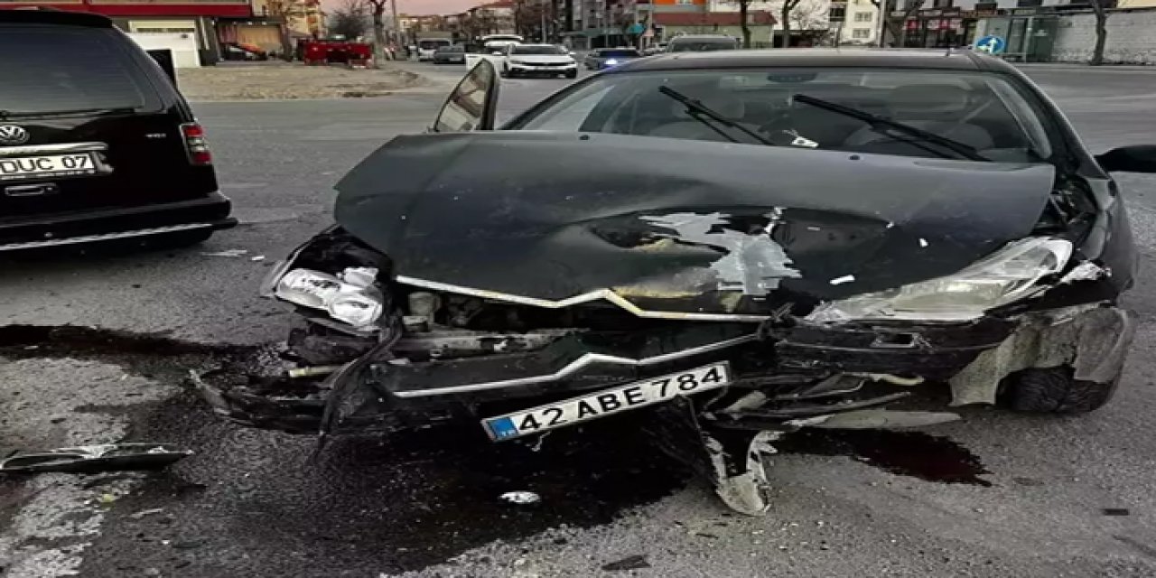 Konya'da Trafik Kazası: 4 Yaralı